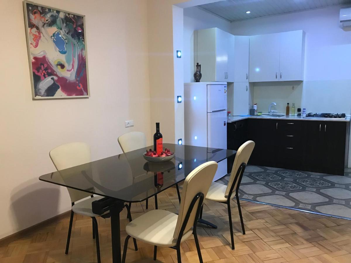 Apartment On Botanikuri Τυφλίδα Εξωτερικό φωτογραφία
